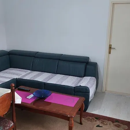 M Apartment *