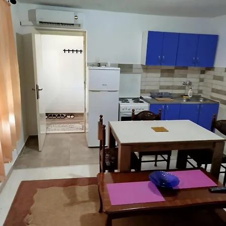 Apartment M